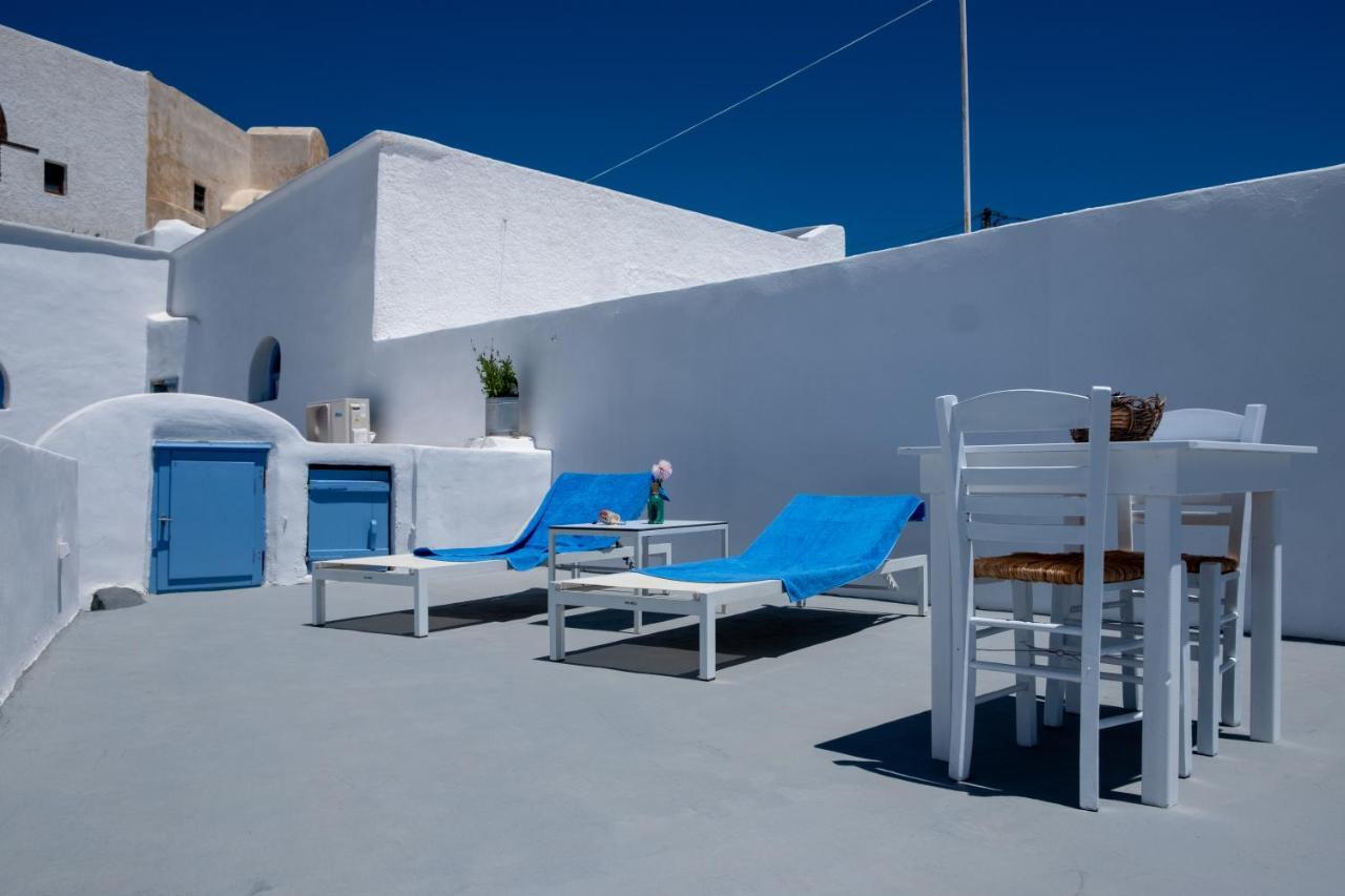 Labyrinth Traditional Houses Pyrgos Kallistis Exterior photo