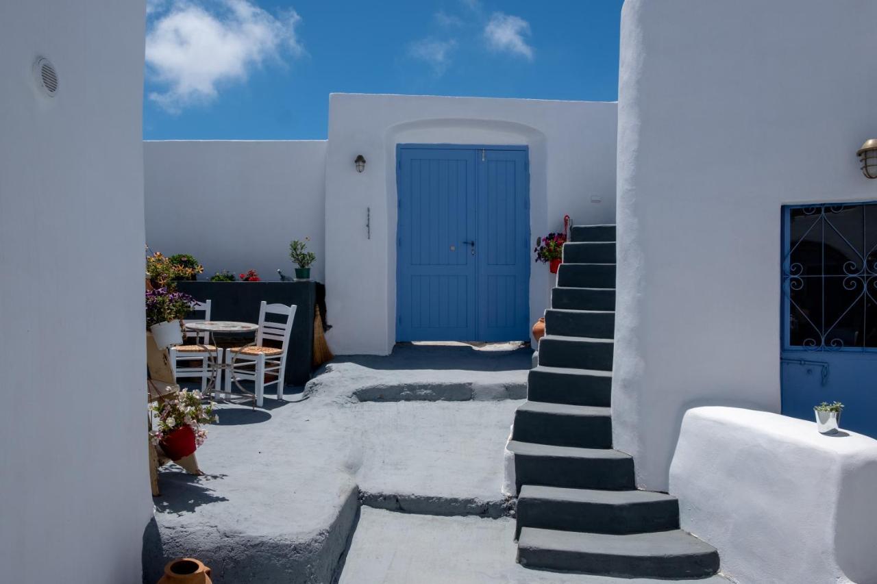 Labyrinth Traditional Houses Pyrgos Kallistis Exterior photo